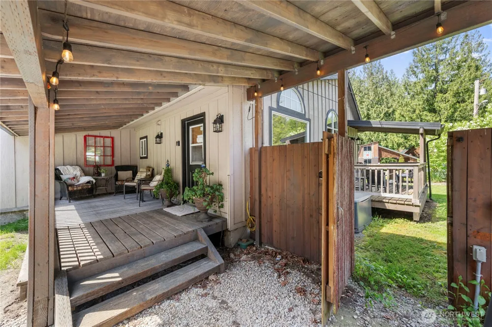14616 681st Avenue NE Baring, WA 98224