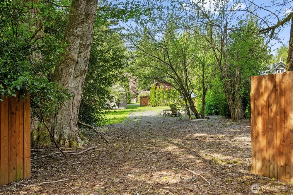 14616 681st Avenue NE Baring, WA 98224