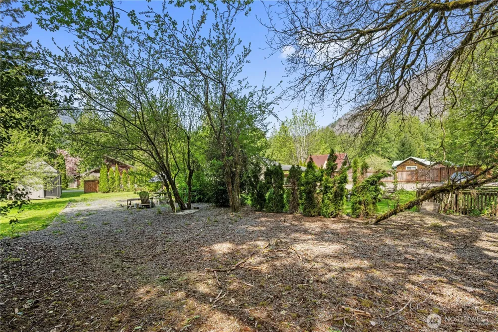 14616 681st Avenue NE Baring, WA 98224