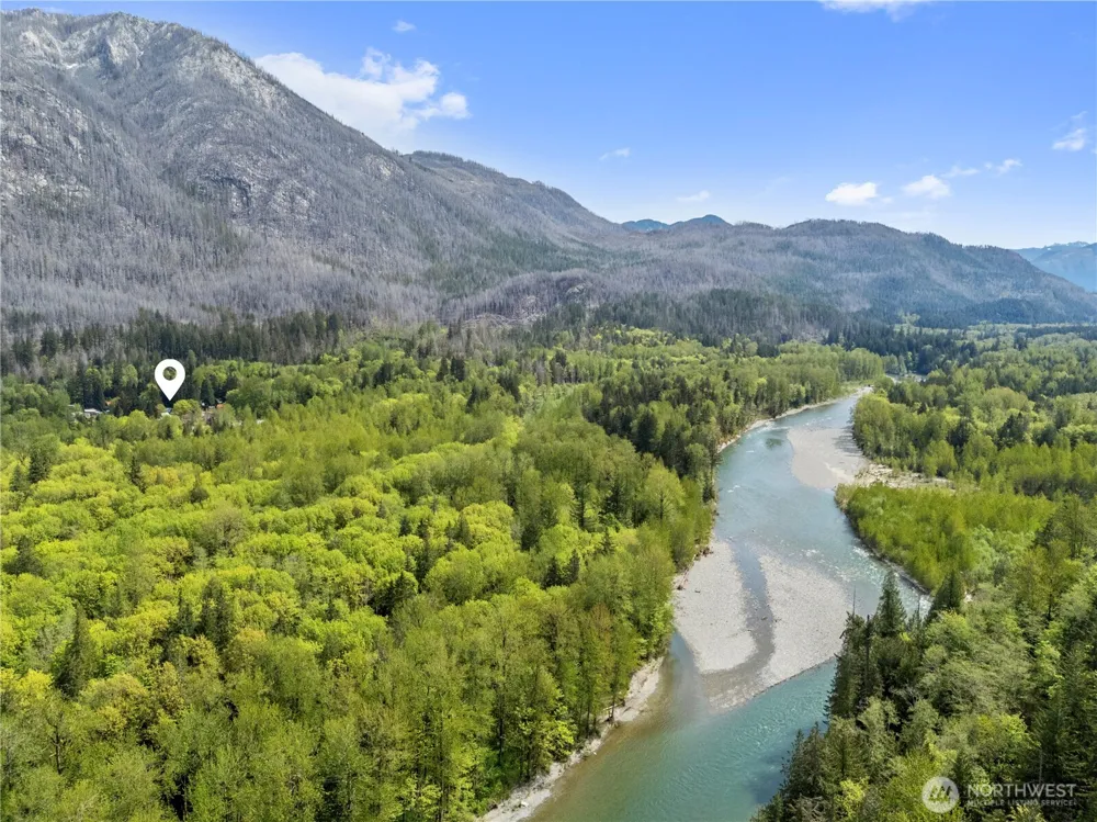 14616 681st Avenue NE Baring, WA 98224