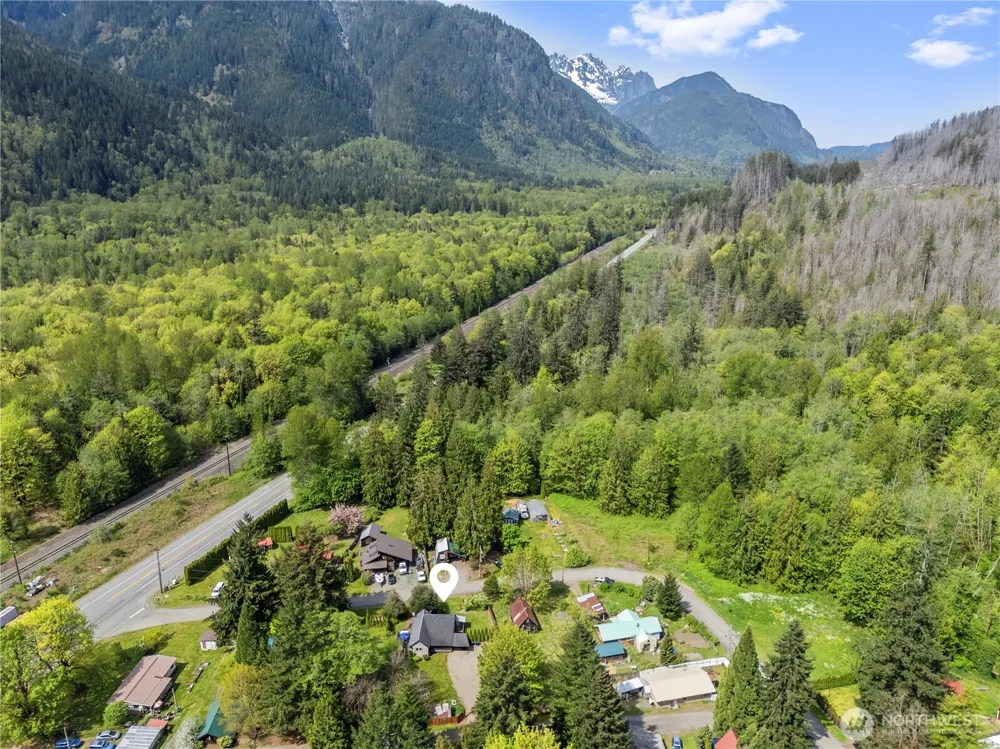 14616 681st Avenue NE Baring, WA 98224