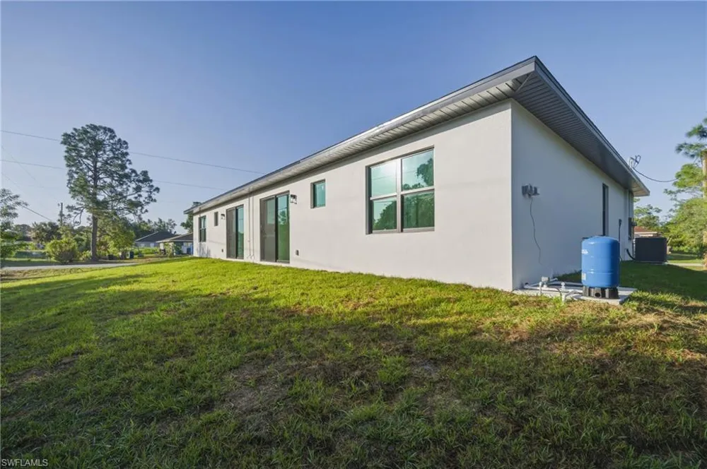 2122 Leda Avenue S Lehigh Acres, FL 33973