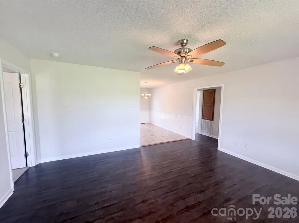 2243 Mintew Circle Lincolnton, NC 28092