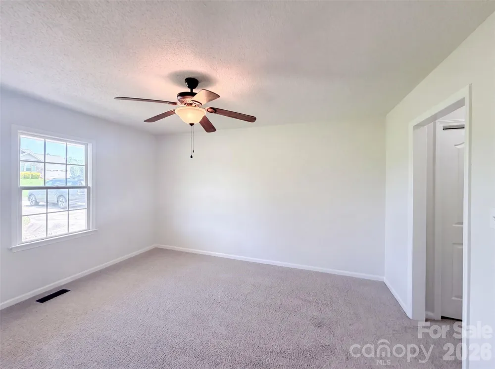2243 Mintew Circle Lincolnton, NC 28092