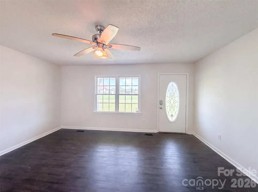 2243 Mintew Circle Lincolnton, NC 28092