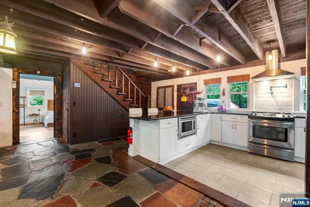 321 Glen Avenue Ridgewood, NJ 07450