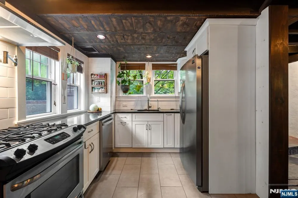321 Glen Avenue Ridgewood, NJ 07450