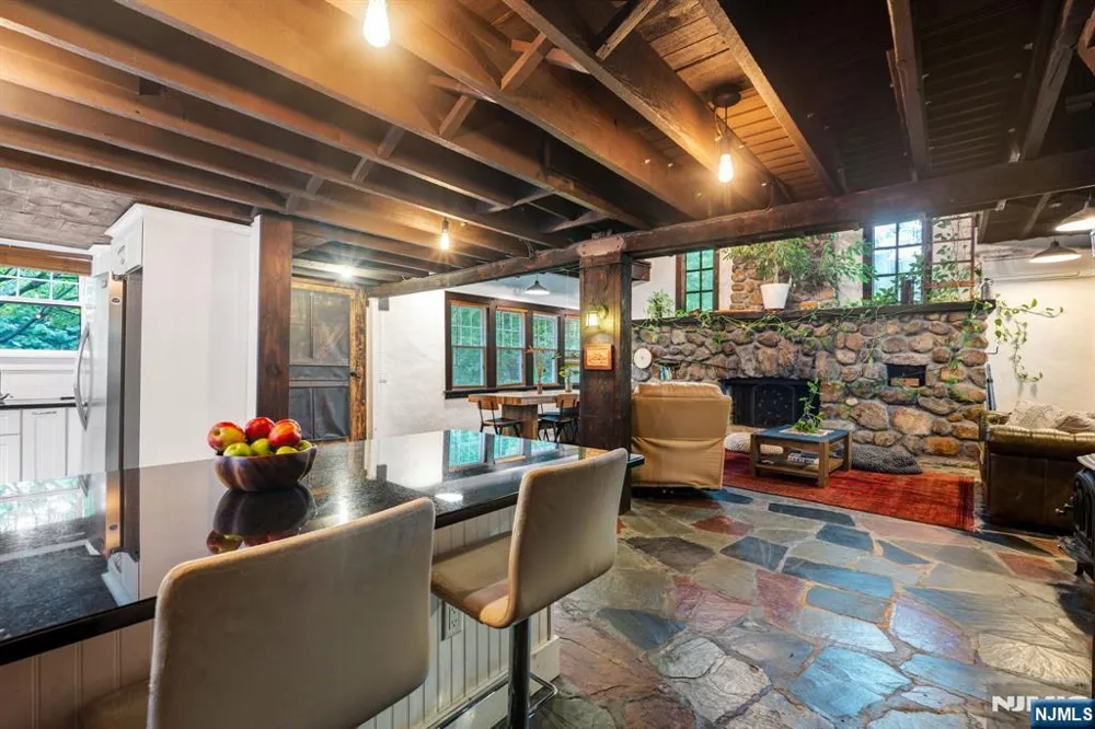 321 Glen Avenue Ridgewood, NJ 07450