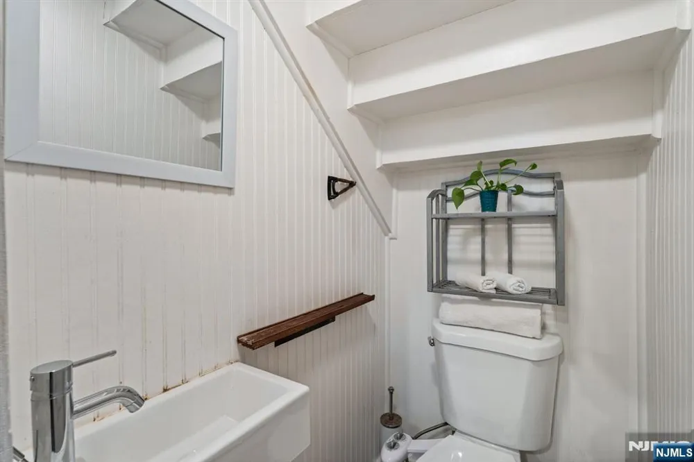 321 Glen Avenue Ridgewood, NJ 07450