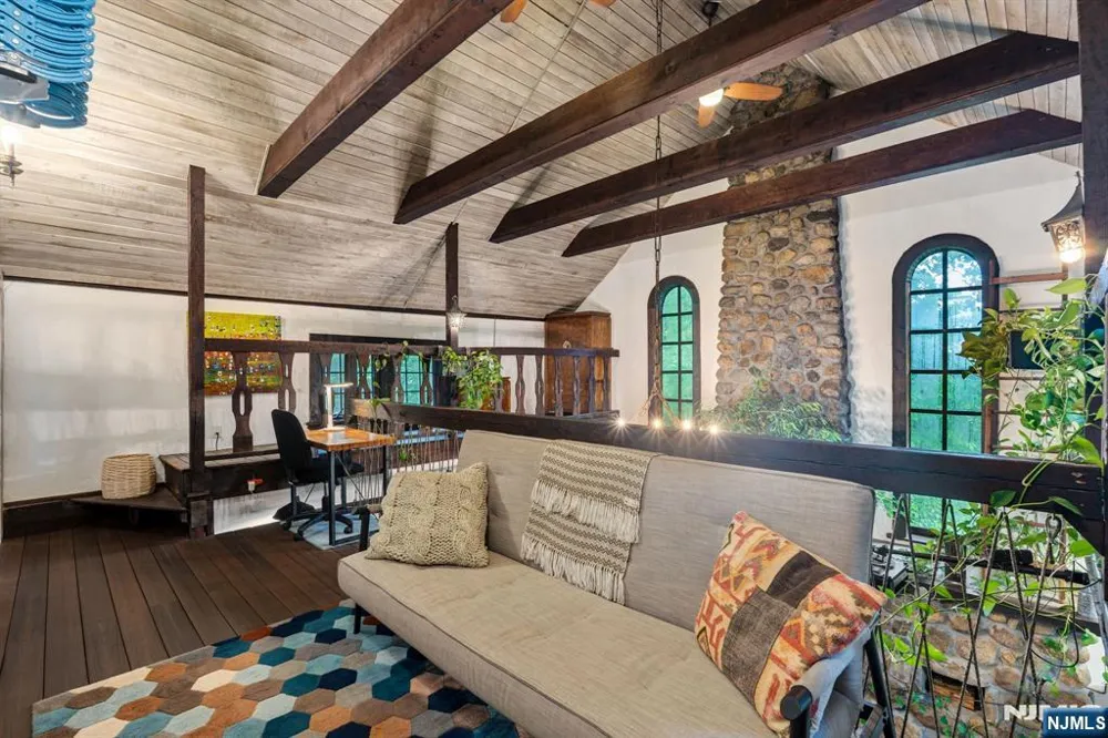 321 Glen Avenue Ridgewood, NJ 07450