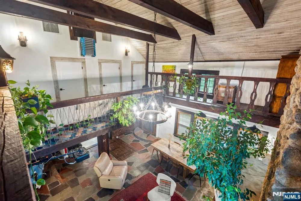 321 Glen Avenue Ridgewood, NJ 07450