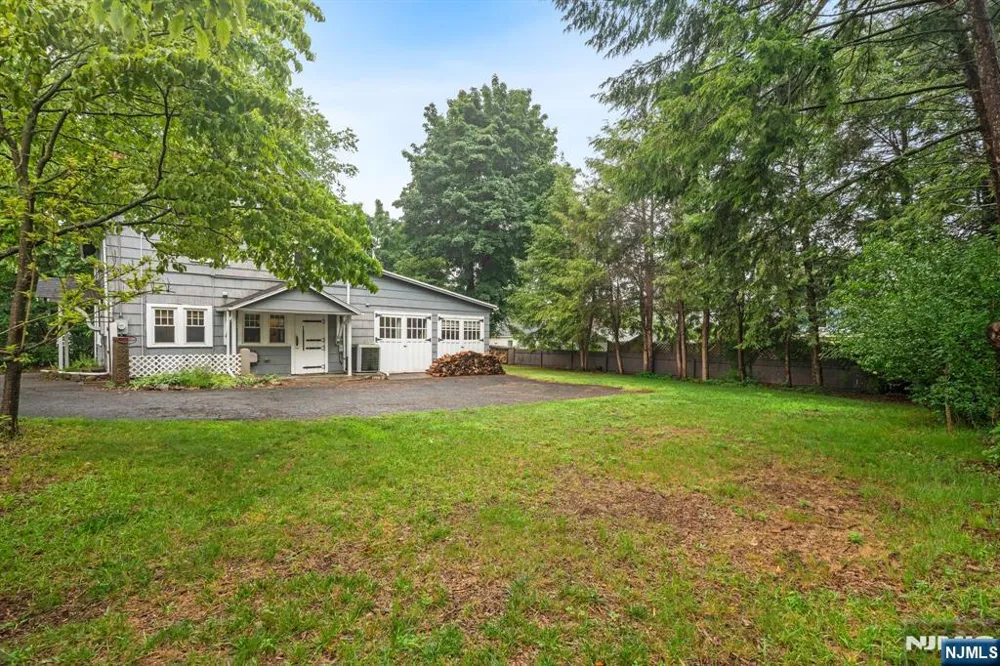 321 Glen Avenue Ridgewood, NJ 07450