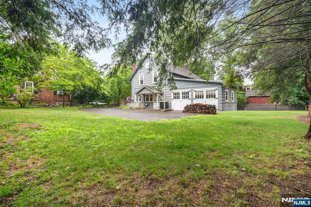 321 Glen Avenue Ridgewood, NJ 07450