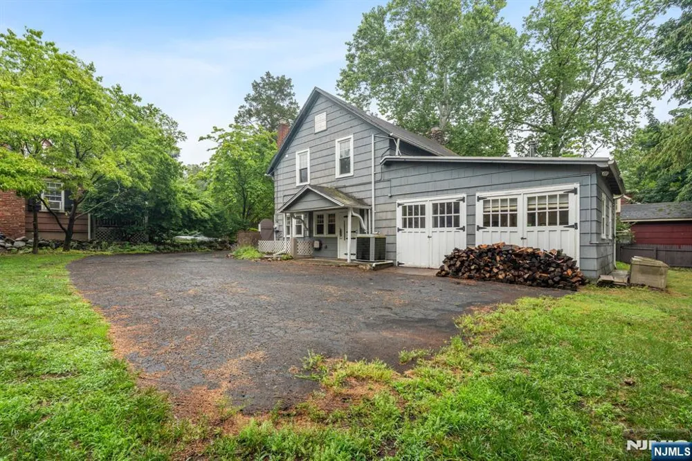 321 Glen Avenue Ridgewood, NJ 07450