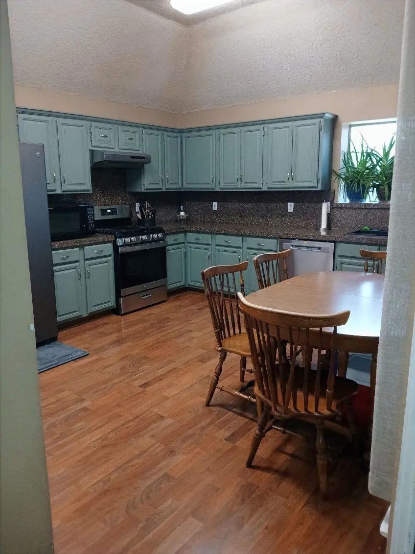 2037 Vista Drive Lewisville, TX 75067