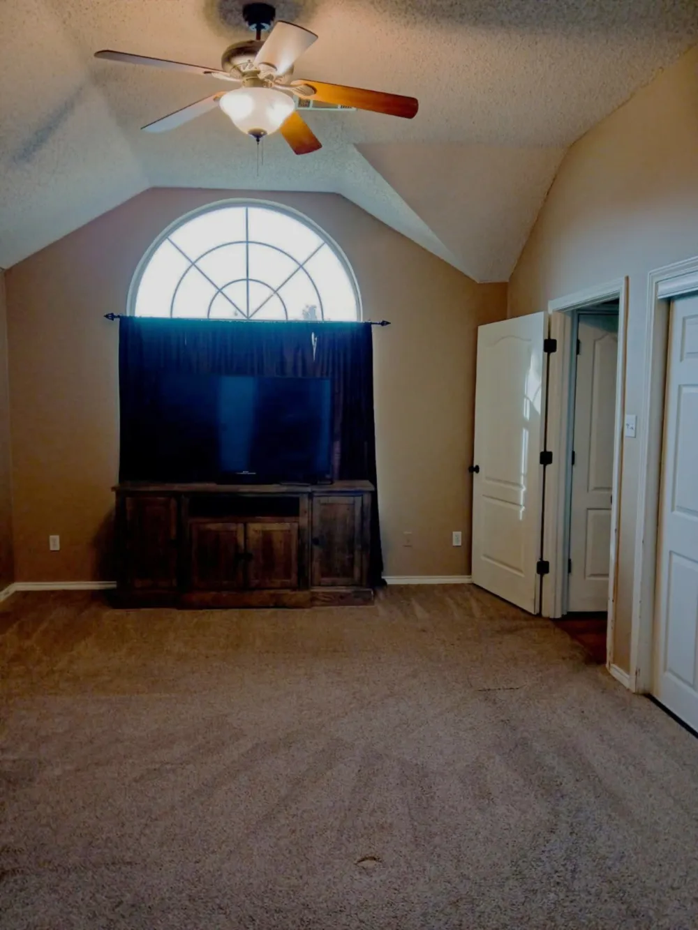 2037 Vista Drive Lewisville, TX 75067