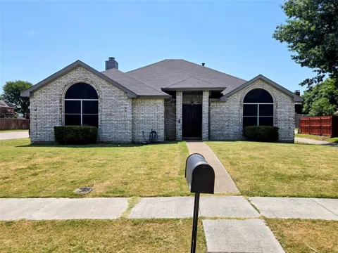 2037 Vista Drive
