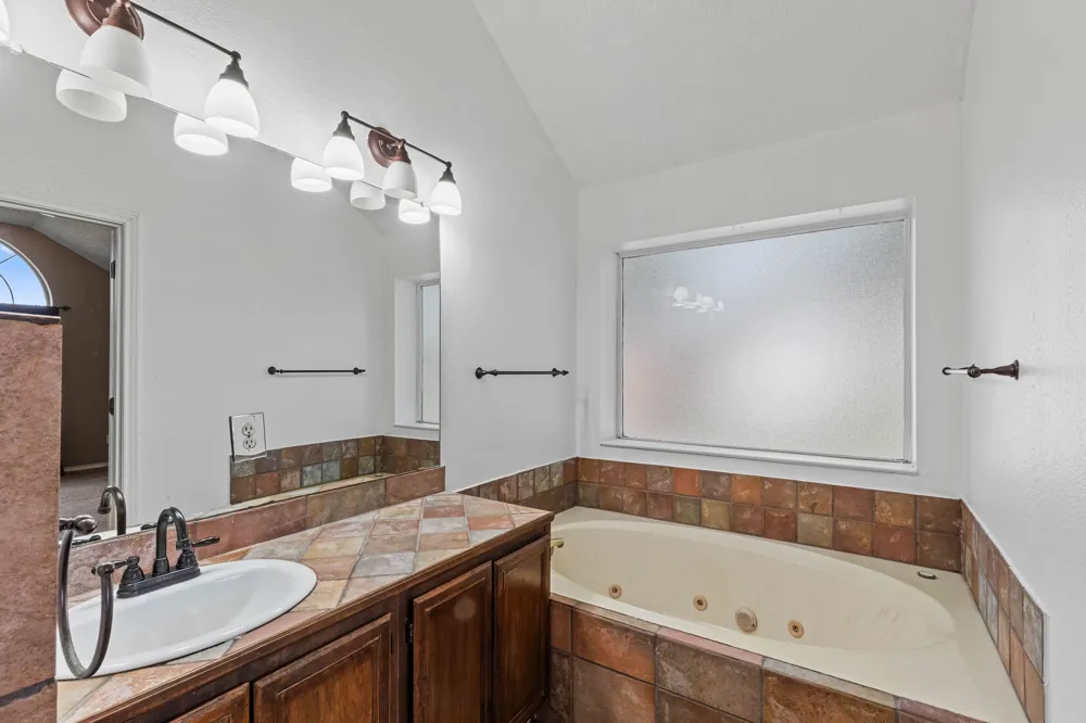 2037 Vista Drive Lewisville, TX 75067