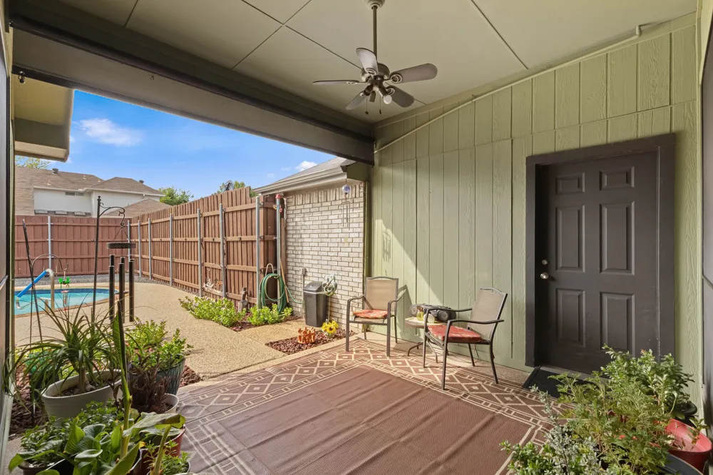 2037 Vista Drive Lewisville, TX 75067