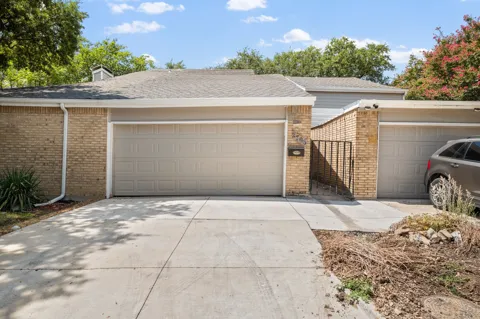 2706 Creek Wood Court