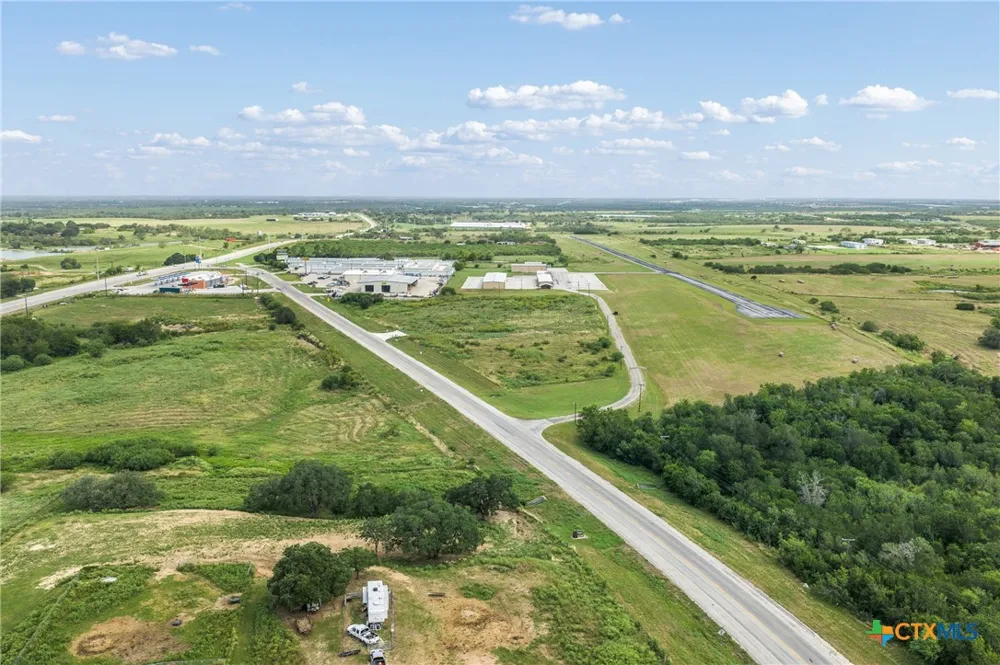 N HWY 183 Gonzales, TX 78629