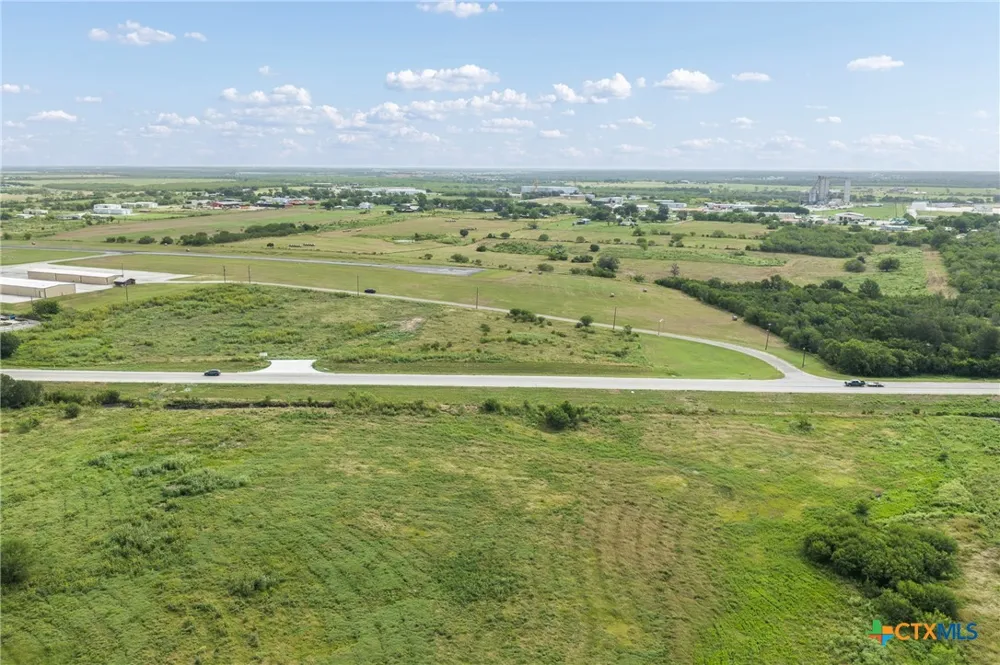 N HWY 183 Gonzales, TX 78629