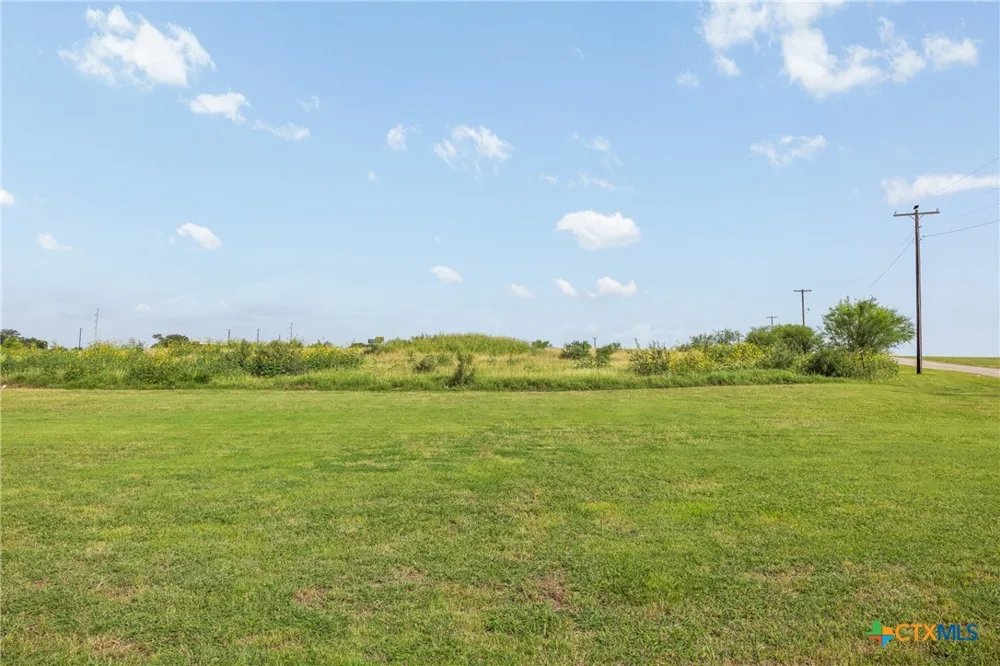 N HWY 183 Gonzales, TX 78629