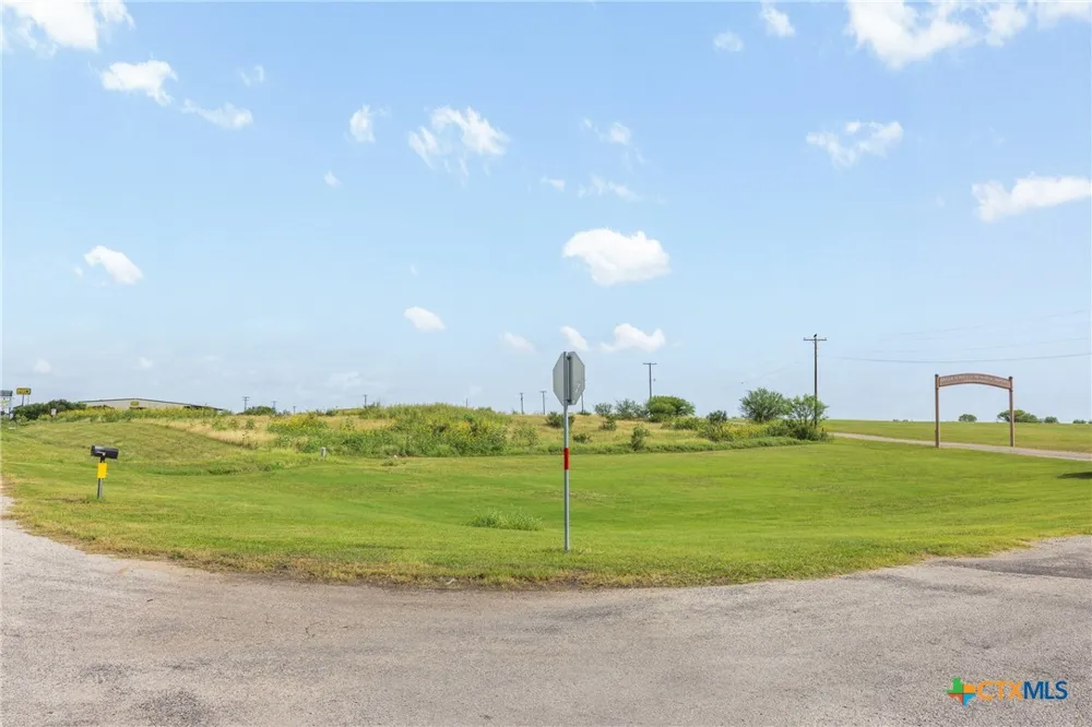 N HWY 183 Gonzales, TX 78629