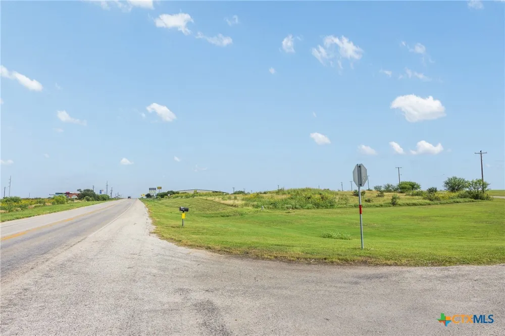 N HWY 183 Gonzales, TX 78629
