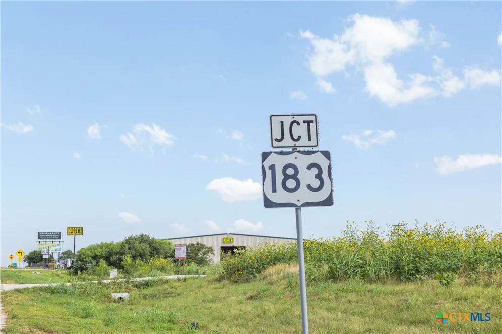N HWY 183 Gonzales, TX 78629