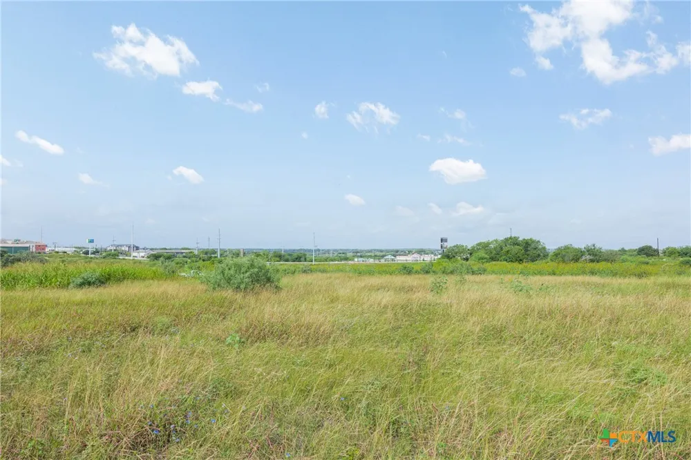 N HWY 183 Gonzales, TX 78629