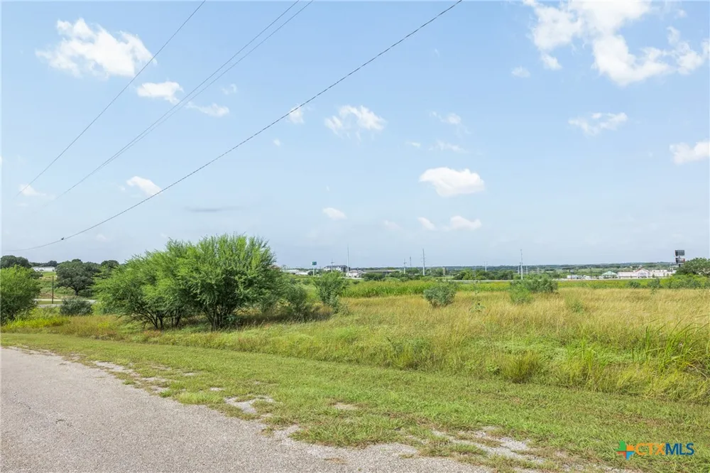 N HWY 183 Gonzales, TX 78629