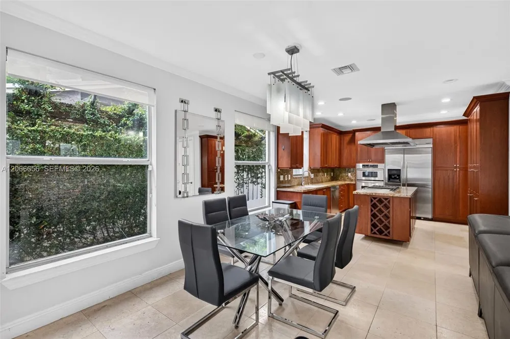 125 NE 16th Ter #0 Fort Lauderdale, FL 33301