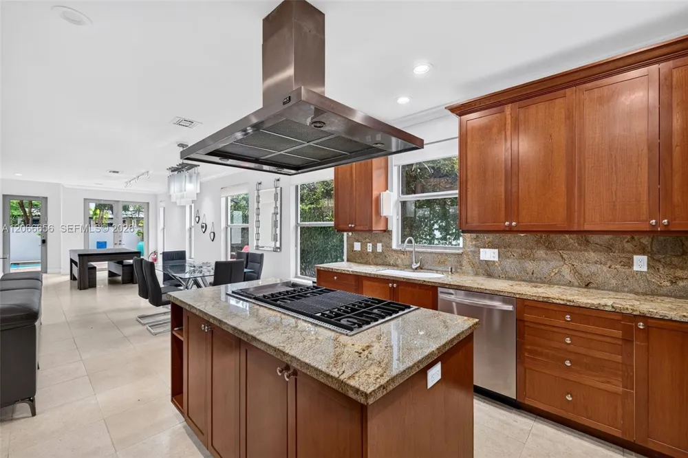 125 NE 16th Ter #0 Fort Lauderdale, FL 33301
