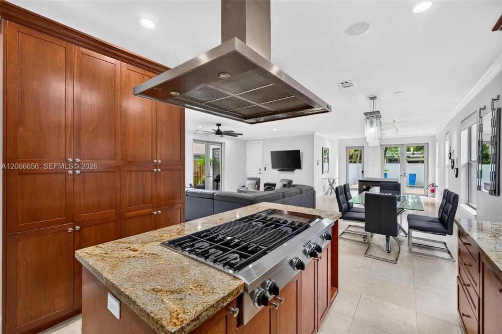 125 NE 16th Ter #0 Fort Lauderdale, FL 33301