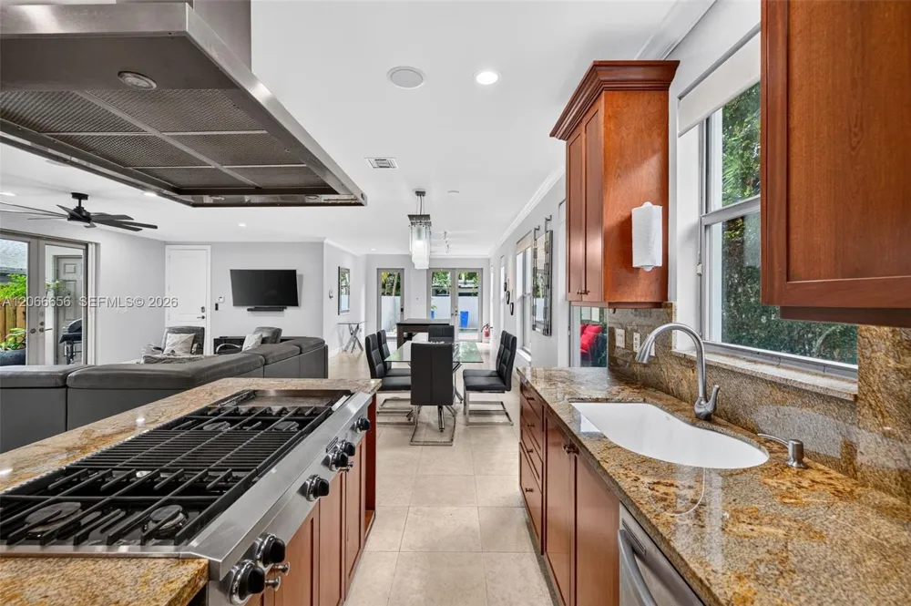 125 NE 16th Ter #0 Fort Lauderdale, FL 33301