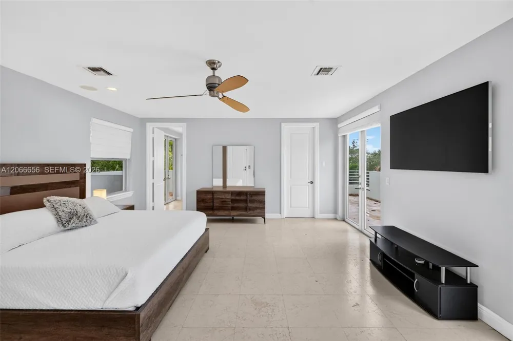 125 NE 16th Ter #0 Fort Lauderdale, FL 33301