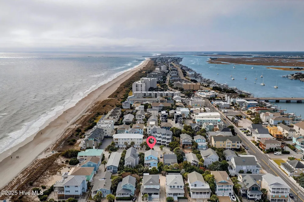 9 E Atlanta Street E Wrightsville Beach, NC 28480