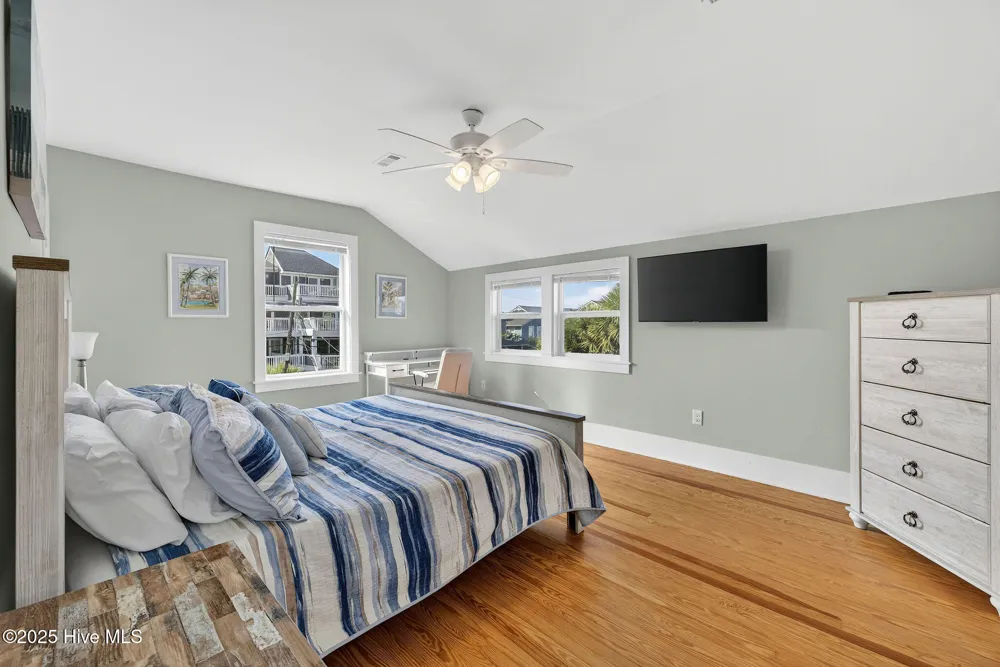 9 E Atlanta Street E Wrightsville Beach, NC 28480