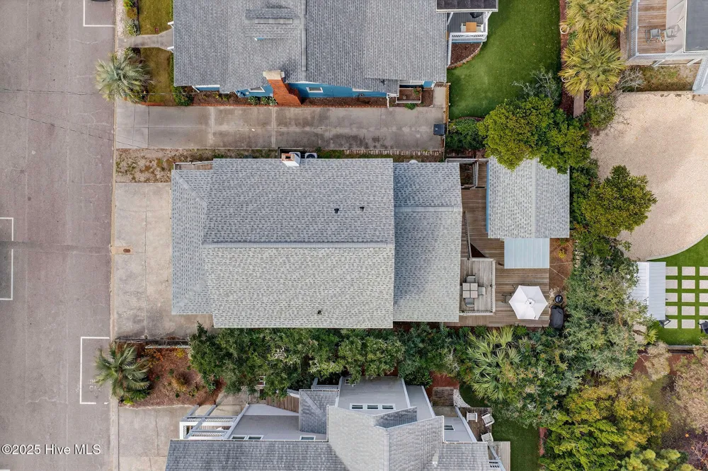 9 E Atlanta Street E Wrightsville Beach, NC 28480