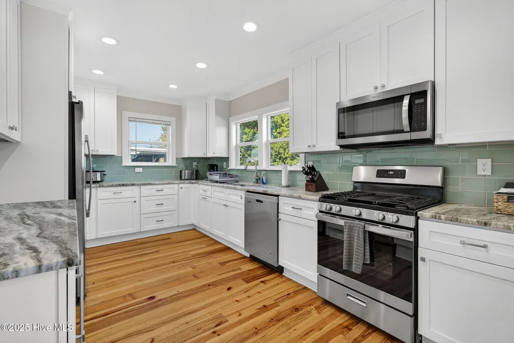 9 E Atlanta Street E Wrightsville Beach, NC 28480
