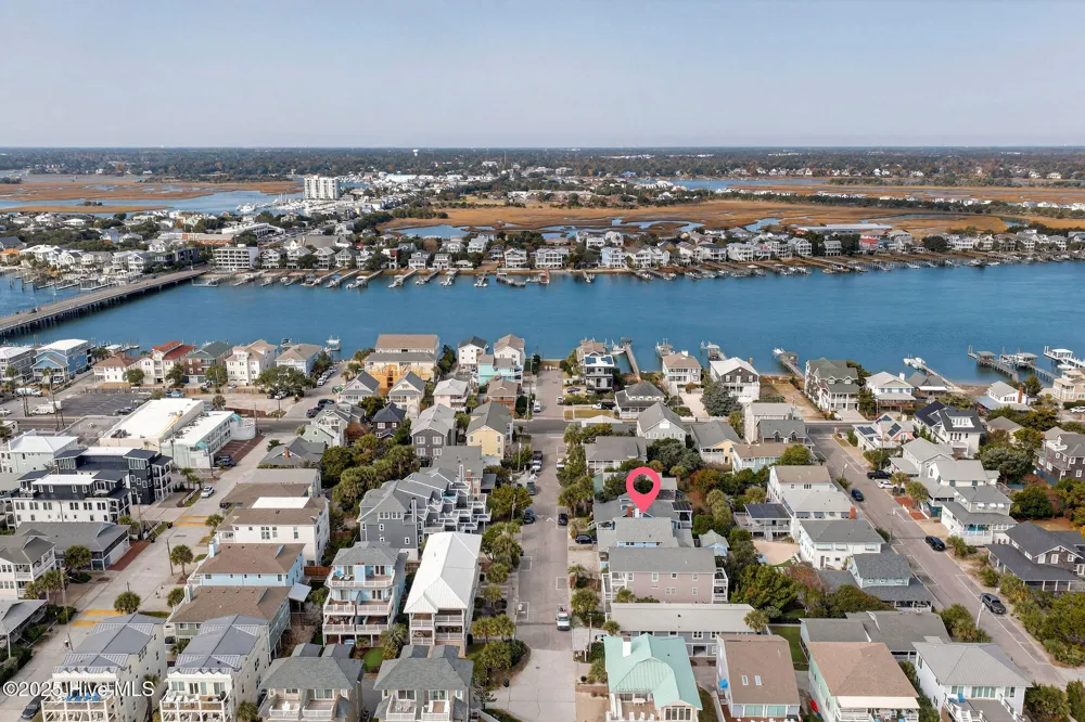 9 E Atlanta Street E Wrightsville Beach, NC 28480