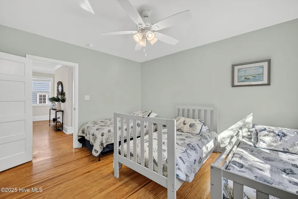 9 E Atlanta Street E Wrightsville Beach, NC 28480