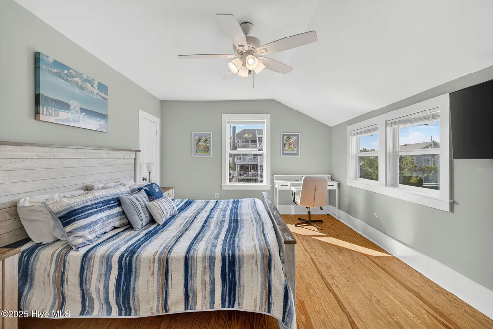 9 E Atlanta Street E Wrightsville Beach, NC 28480