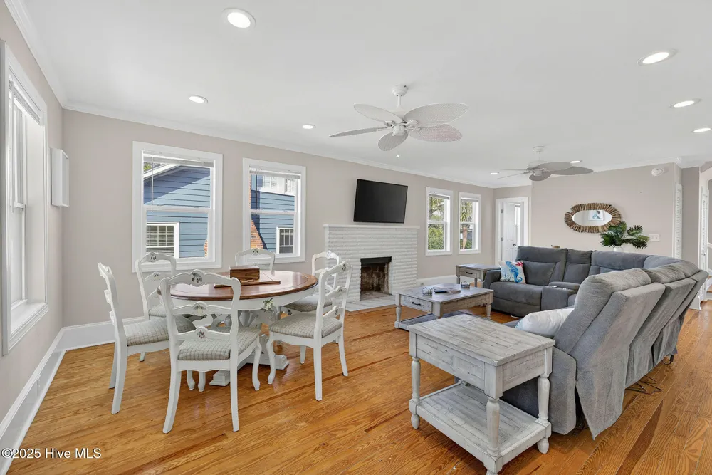9 E Atlanta Street E Wrightsville Beach, NC 28480