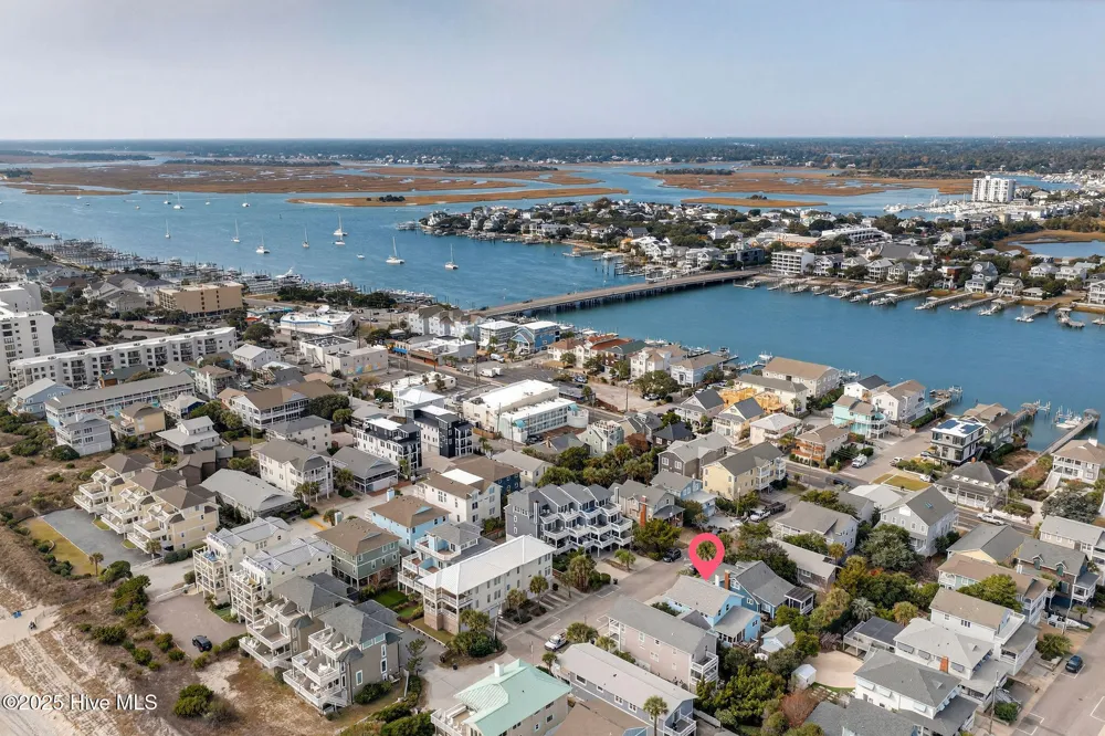 9 E Atlanta Street E Wrightsville Beach, NC 28480