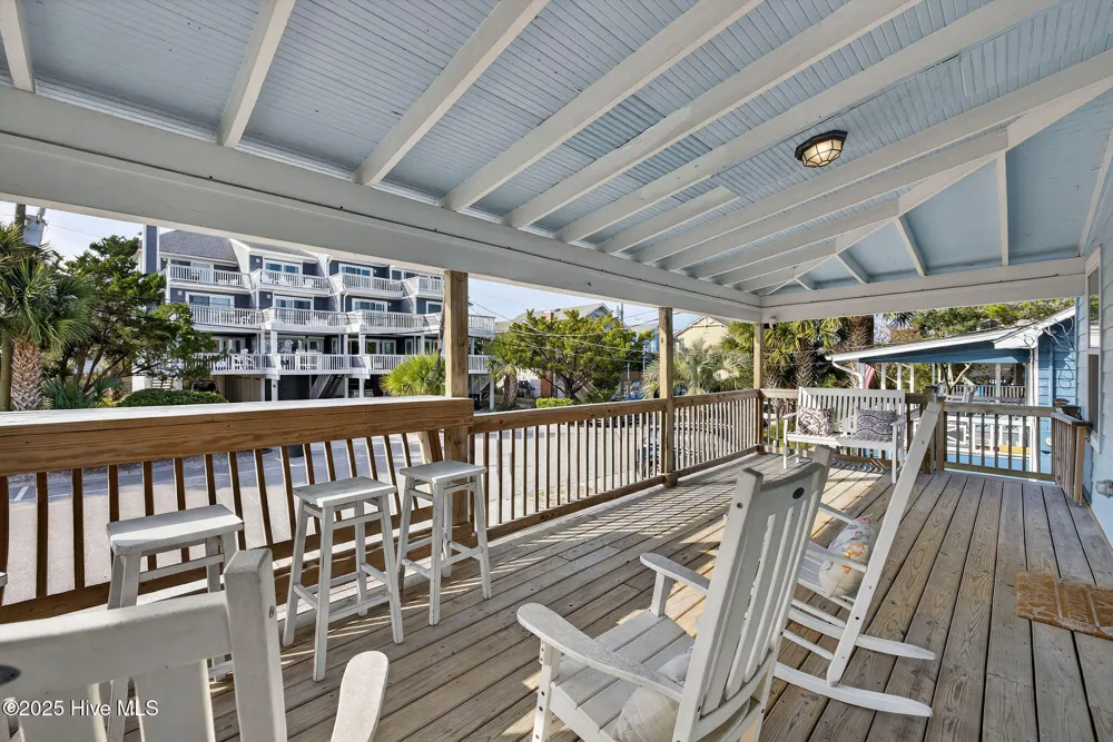 9 E Atlanta Street E Wrightsville Beach, NC 28480