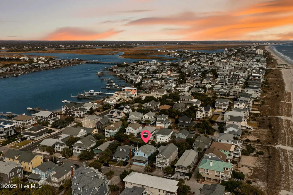 9 E Atlanta Street E Wrightsville Beach, NC 28480