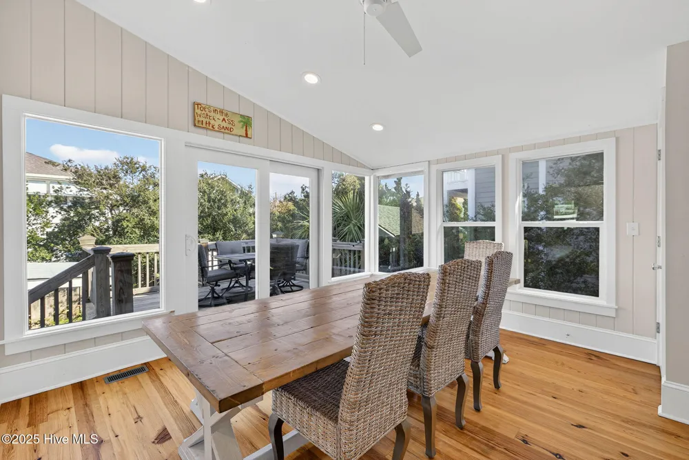 9 E Atlanta Street E Wrightsville Beach, NC 28480