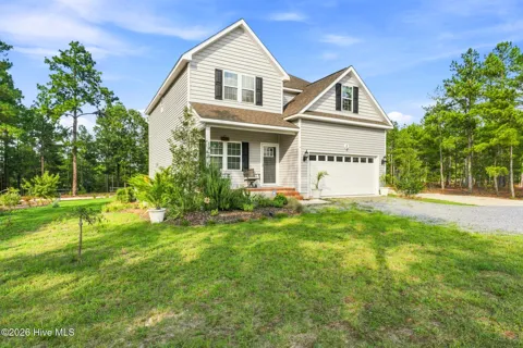 3 Bridle Place
